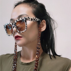 41 Màu Kính Râm Chuỗi Lớn Acrylic Đen Trắng Chuỗi Thời Trang Kính Chuỗi - Product Image 5