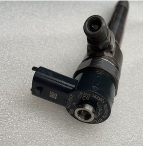 ผลิตโดยตรงจากโรงงาน อุปกรณ์เสริมเครื่องยนต์ หัวฉีดน้ำมันเชื้อเพลิง 0445110376 สำหรับเครื่องยนต์ Cummins ISF2.8 หัวฉีดน้ำมันเชื้อเพลิง 5285744 - Product Image 3