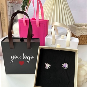 Élégant Coffret Cadeau à Bijoux en Velours Avec Poignée, Logo Personnalisé, pour Emballage de Colliers et Boucles d'Oreilles - Product Image 3