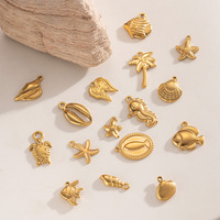 Pendentifs et Breloques en Acier Inoxydable Plaqué Or PVD 18K en Gros pour Bricolage, Motifs Poissons, Étoiles de Mer et Animaux Marins, pour Colliers et Accessoires de Bijouterie