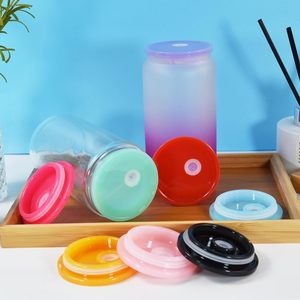 Großhandel BPA-freie Kunststoffdeckel Bunte Wiederverwendbare Ersatzteile für 16oz Glas-Bierkrüge Getränkezubehör - Product Image 4