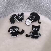 Collection de bijoux animaux Épingle en émail chaton noir l'accessoire parfait pour ajouter du charme aux sacs à dos Chapeaux Vêtements