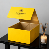 Boîte cadeau rigide magnétique sur mesure en gros avec gaufrage et doublure en mousse pour l'emballage de vêtements