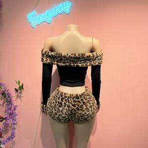 2025 Herbst Hot Girl Sexy Style Fell-Patchwork Schulterfrei Leopardenmuster Langarm-Oberteil + Shorts 2-teiliges Set - Product Image 3