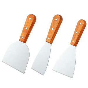 ชุดตะหลิวสเตนเลสสตีลพร้อมด้ามไม้ ตะหลิวเทปปันยากิสำหรับปลา สเต็ก แพนเค้ก ด้ามจับกันความร้อน - Product Image 4