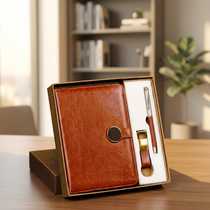 Set de Regalo de Cuaderno de Cuero Marrón con Bolígrafo Metálico y Llavero, Kit Promocional para Oficina y Negocios - Product Image 3