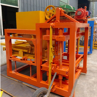 Machine à fabriquer des briques en béton automatique de type compact QT4-28 avec une capacité de production continue fiable
