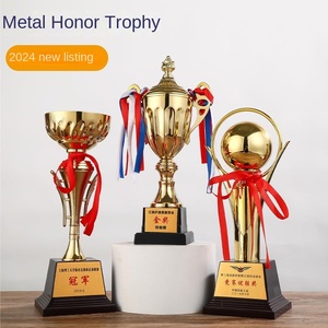 Trophée atmosphérique haut de gamme en métal électroplaqué, personnalisé pour les jeux scolaires (badminton, football, basketball) et les marathons de maternelle, fabriqué en Chine - Product Image 1