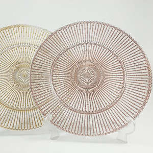 Plaque de <span class=keywords><strong>verre</strong></span> ronde de 13 pouces avec motif à rayures dorées Décoration d'hôtel de fête de mariage de luxe <span class=keywords><strong>en</strong></span> <span class=keywords><strong>verre</strong></span> bon marché clair - Product Image 3