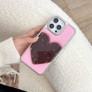 Funda para iPhone 17 Pro Max, diseño de corazón extragrande con borde plateado, resina con orificios grandes, anticaídas - Product Image 6