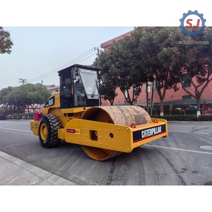Compacteur CAT CS683E d'occasion, faible nombre d'heures de fonctionnement, rouleau lourd pour la construction routière et le compactage des fondations, stock disponible depuis la Chine - Product Image 3