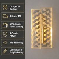 Applique murale LED 3D géométrique de style italien tendance 2026, en aluminium de luxe, avec losanges gravés en acrylique, pour la décoration d'hôtel