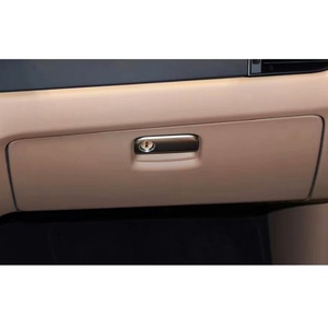 Nouvelle poignée de boîte à gants du copilote pour modèles 958, 95B, 970, 981, 982 – Compatible Cayenne, Panamera, Macan, 718, 911 - Product Image 5