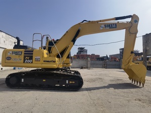 รถขุดไฮดรอลิกมือสอง Komatsu PC200-8 พร้อมใช้งาน มีกำลังขุดทรงพลัง เหมาะสำหรับงานเหมืองและโครงการก่อสร้าง พร้อมส่งออก - Product Image 3