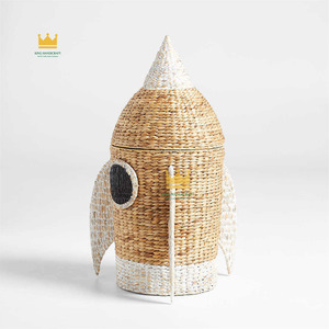 Cesta de almacenamiento de ratán ecológica para habitación infantil, organizador de juguetes para niños, color natural con ribete blanco - Product Image 1