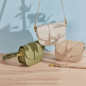 กระเป๋าหนังแท้ LOUIS LEVANE 2022 รุ่น Saddle Bag แฟชั่นหรูหรา ดีไซน์เนอร์ กระเป๋าถือผู้หญิง ปิดด้วยแม่เหล็ก พกพาสะดวก - Product Image 2