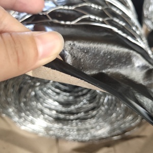 Dingzhou Kim Loại 5 Sao Kim Loại 10 Hiệu Chỉnh De Puerta De Malia De Cercas Alambre Galvanizado De Puas De Hierro - Product Image 6