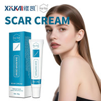 Crème cicatrisante en tube avec emballage extérieur, paquet de 20g pour l'hydratation quotidienne de la peau et un rangement facile à la maison et en déplacement