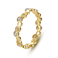 OEM ODM Bijoux fins Argent sterling 925 Plaqué or 18 carats Zircon cubique Pave Perle irrégulière Bagues de promesse de luxe pour femmes