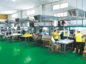 Máquina de Moldeo por Inyección y Estirado-Soplado de Alta Eficiencia HGY150-V4 de 4 Estaciones ISBM para Contenedores de PET de Precisión, 5 Años de Garantía - Product Image 3