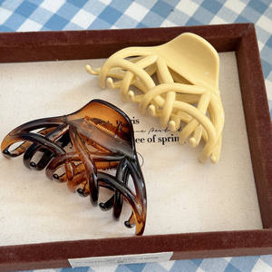 Barrettes à cheveux design, clips de style merveilleux pour la décoration des cheveux, pinces à cheveux en plastique pour femmes - Product Image 2