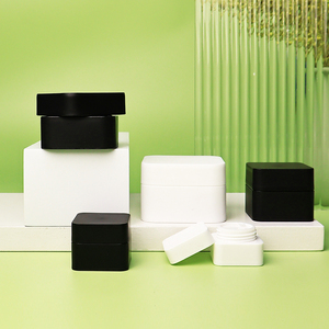 Tùy Chỉnh Màu Đen Vuông Mờ Lọ Nhựa 10Ml 30Ml 50Ml Có Nắp Đậy Cho Mỹ Phẩm Cho Kem Lưu Trữ - Product Image 1