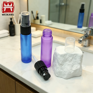 Flacone Spray in Vetro Smerigliato Colorato di Alta Qualità con Tappo a Vite <span class=keywords><strong>per</strong></span> Profumi e Oli Essenziali - Product Image 1