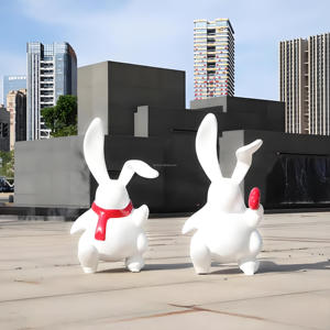 Escultura de Conejo de Fibra de Vidrio para Decoración de Centros Comerciales, Linda Estatua de Conejo de FRP para Interiores y Exteriores, Escultura de Animal de Dibujos Animados - Product Image 2