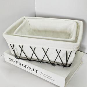 ตะกร้าเก็บของผ้าฝ้ายทรงสี่เหลี่ยมโครงเหล็กออแกไนเซอร์สำนักงานที่วางเครื่องสำอางบนโต๊ะสีขาวแบบตั้งพื้น RD232006 - Product Image 2