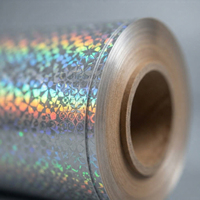 Rouleau de film BOPP personnalisé à motif cœur holographique, effet arc-en-ciel par diffraction, pour emballage cadeau, emballage floral et décoration