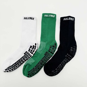 Hot Sell Anti Slip Custom Soccer Stockings Non-Slip <strong>Football</strong> Sport <strong>Kids</strong> Crew <strong>Grip</strong> <strong>Socks</strong> - Product Image 3