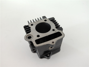 Culata de cilindro principal de freno de motor para motocicleta, 4 válvulas, cilindro principal de freno delantero para <span class=keywords><strong>C90</strong></span> - Product Image 2