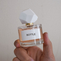 Flacon de parfum en verre épais de luxe rechargeable à prix avantageux, 50 ml, flacons atomiseurs vides, flacon de parfum avec emballage en boîte