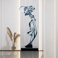 Sculpture d'art abstraite pour la décoration intérieure, sculpture en résine époxy transparente de forme irrégulière, décoration de centre commercial
