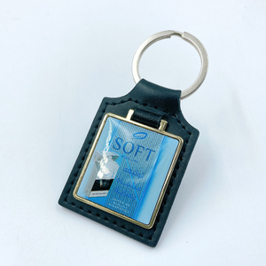 LLavero de piel sintética con logotipo grabado láser personalizado, soporte para llavero de cuero sintético en blanco con sublimación, anillo personalizado de lujo para coche - Product Image 2