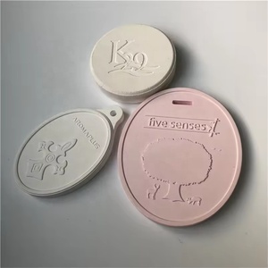 Diffuseur d'huiles essentielles décoratif en céramique 3D pour voiture, avec logo personnalisé, en forme de pierre. - Product Image 3