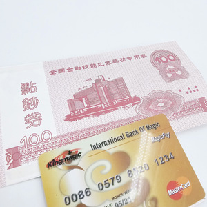 Transformación de Billetes en Tarjetas de Crédito G1127 - Venta al por Mayor de Accesorios de Magia KingMagic para Talentos Infantiles - Product Image 3