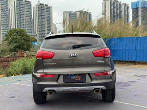 <span class=keywords><strong>Sportage</strong></span> 2.0L GLS 6AT FWD <span class=keywords><strong>2016</strong></span> de <span class=keywords><strong>Segunda</strong></span> <span class=keywords><strong>Mano</strong></span> en Venta, SUV Compacto de 5 Plazas, Asientos de Cuero, Techo Corredizo, Buen Estado, Volante a la Izquierda - Product Image 6