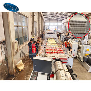 Pannello porta in plastica in Pvc <span class=keywords><strong>Wpc</strong></span> pannello porta profilo telaio porta linea macchina estrusione - Product Image 4