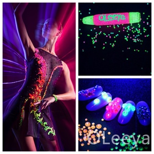 Strass en gros OLeeya Factory, strass fluorescents néon à dos plat non thermocollants, cristal qui brille dans le noir pour ongles - Product Image 6