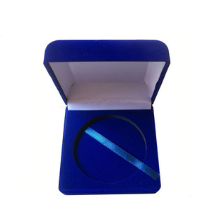 De <span class=keywords><strong>precio</strong></span> barato flocado solo azul conmemorativa cuadrado de terciopelo caja de moneda - Product Image 1
