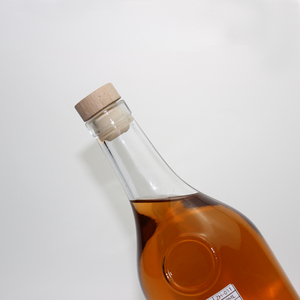 Botella de Vidrio Premium Moderna y Elegante de 500ml y 750ml para <span class=keywords><strong>Mezcal</strong></span>, Whisky, Vodka, Ginebra y Ron, con Tapa de Rosca, Muestra Gratis, Venta al Por Mayor - Product Image 4