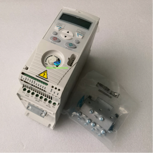 Module de commande de machine ACS150-03E-07A3-4 ACS150-03E-01A2/01A9/02A4/03A3/04A1/05A6/07A3/08A8-4 - Product Image 1
