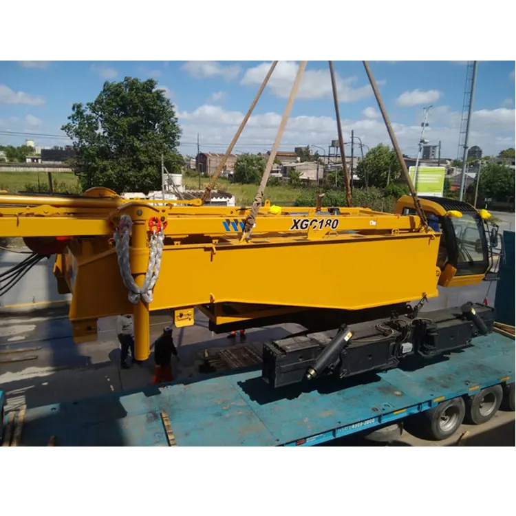 100TON Crawler Crane XGC100A สำหรับโครงการขนาดใหญ่เพื่อขาย