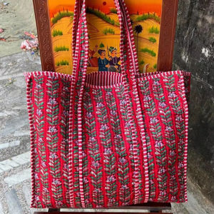 Bolso Tote de Algodón Acolchado con Estampado de Bloques Indio, Artesanía Tradicional Hecha a Mano, Bolso de Hombro para Viaje - Product Image 1