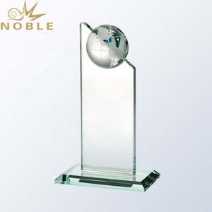 De cristal de Jade de mundo trofeo - Product Image 1