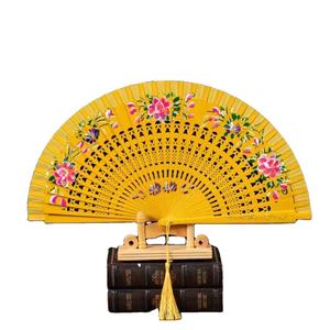 Éventail en bois pliable personnalisé à petite quantité, avec motif ajouré, pour événements et fêtes - Product Image 2