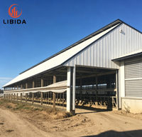 Almacén de Estructura de Acero de Alta Resistencia con Paneles Sándwich de PU, Edificio de Almacenamiento con Estructura de Acero Certificado ISO9001, Exhibición de Casos Reales