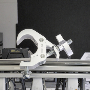 Abrazaderas <span class=keywords><strong>de</strong></span> luz <span class=keywords><strong>de</strong></span> carga <span class=keywords><strong>de</strong></span> 250Kg para focos <span class=keywords><strong>LED</strong></span> <span class=keywords><strong>de</strong></span> tubo <span class=keywords><strong>de</strong></span> 35-60mm Equipo <span class=keywords><strong>de</strong></span> escenario para parques temáticos - Product Image 2