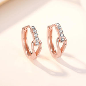 E4214 Orecchini in oro rosa con diamanti taglio brillante rotondo colore G naturali minimalisti da donna per tutti i giorni - Product Image 5